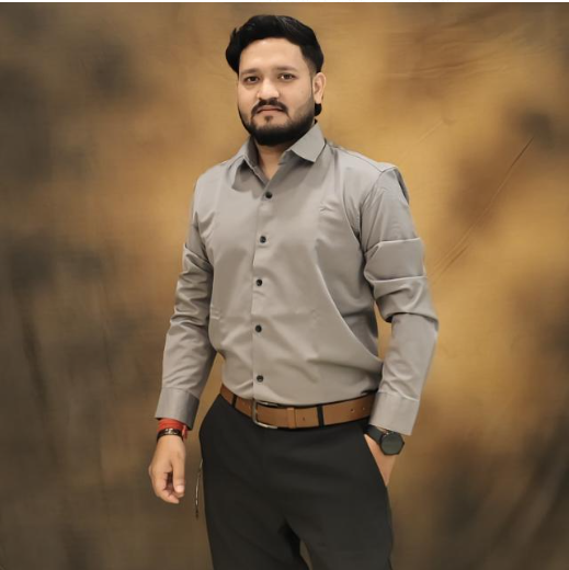 Avinash T