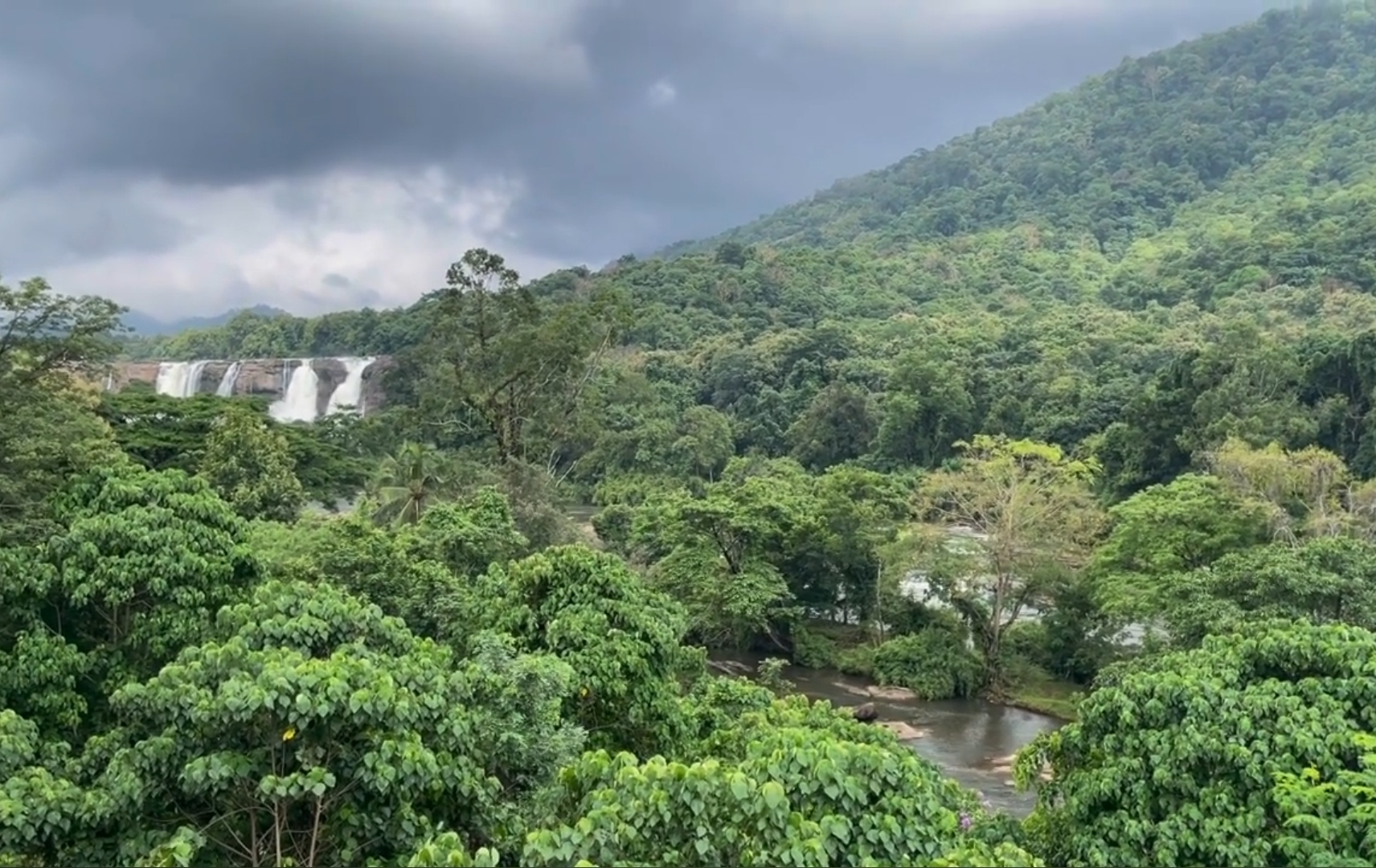 Athirappilly gallery 3